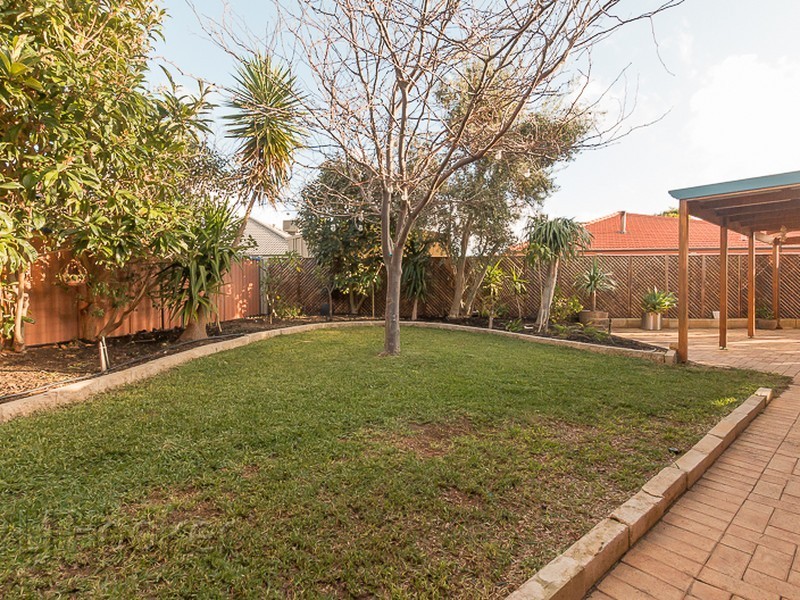 5 Kieta Cove, Secret Harbour WA 6173