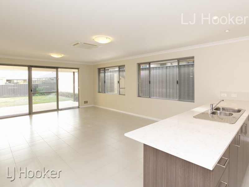 17 Liddard Gardens, Baldivis WA 6171