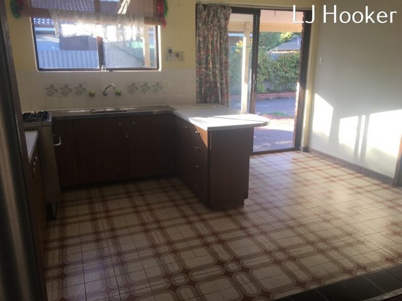 56 Karunjie Road, Golden Bay WA 6174