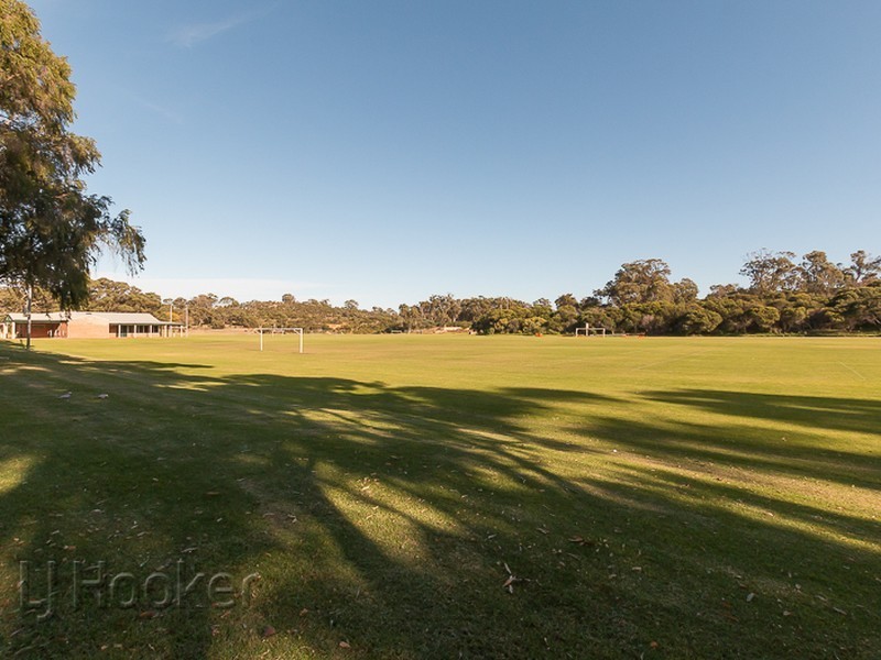 51A Peake Way, Medina WA 6167