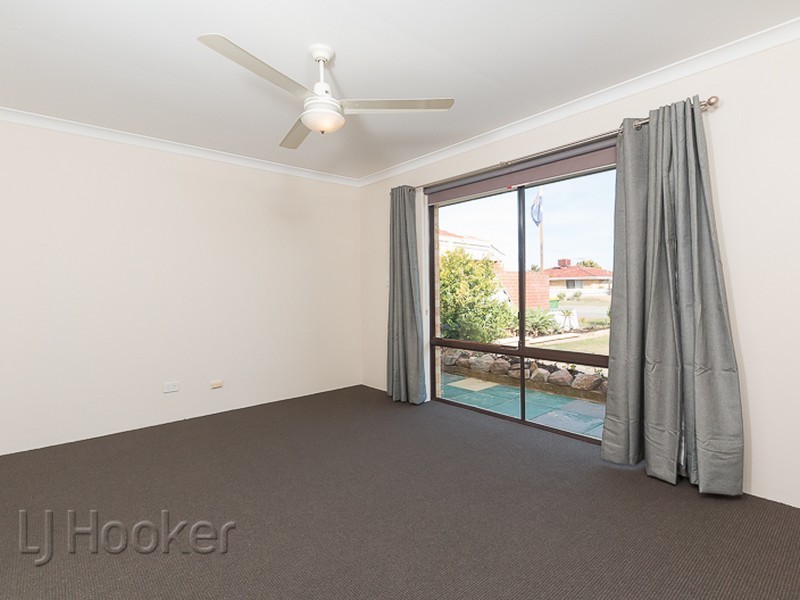 52 Cuthbertson Drive, Cooloongup WA 6168