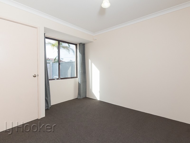 52 Cuthbertson Drive, Cooloongup WA 6168