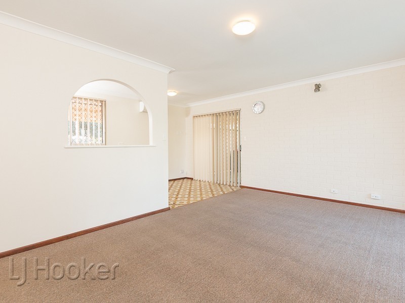 10 Rotohine Place, Cooloongup WA 6168
