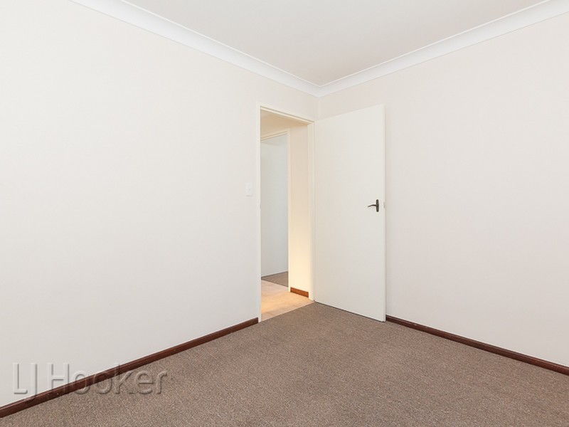10 Rotohine Place, Cooloongup WA 6168