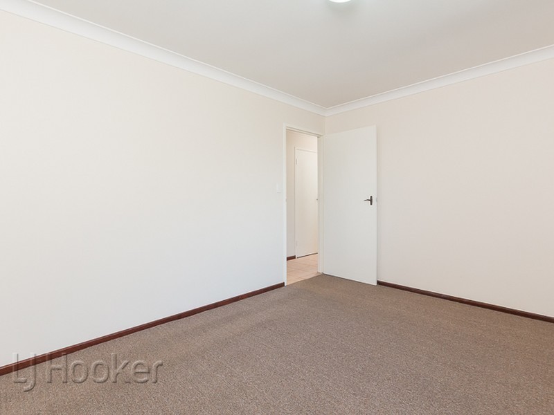 10 Rotohine Place, Cooloongup WA 6168