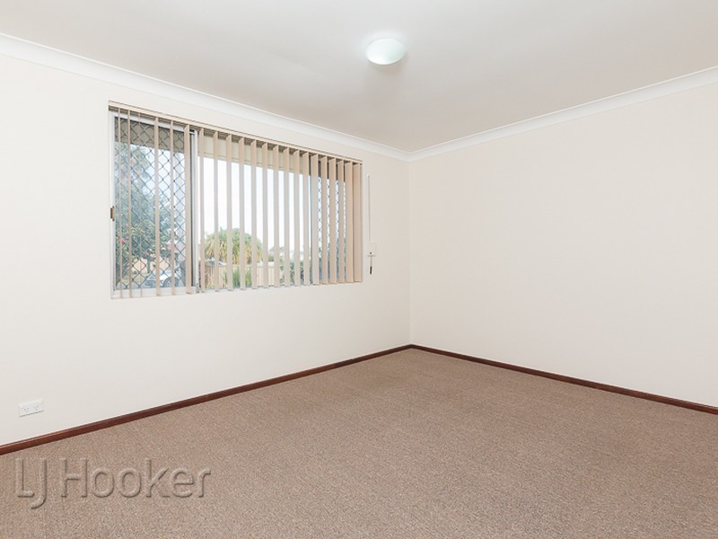 10 Rotohine Place, Cooloongup WA 6168