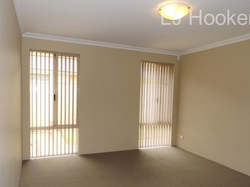 6 Lorne Bend, Secret Harbour WA 6173