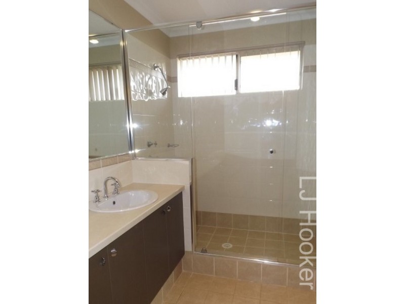 6 Lorne Bend, Secret Harbour WA 6173