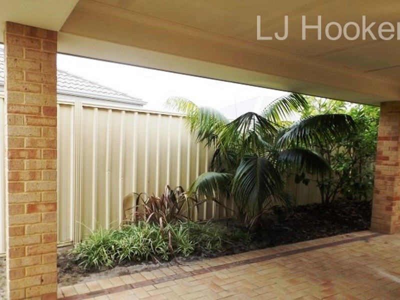 6 Lorne Bend, Secret Harbour WA 6173