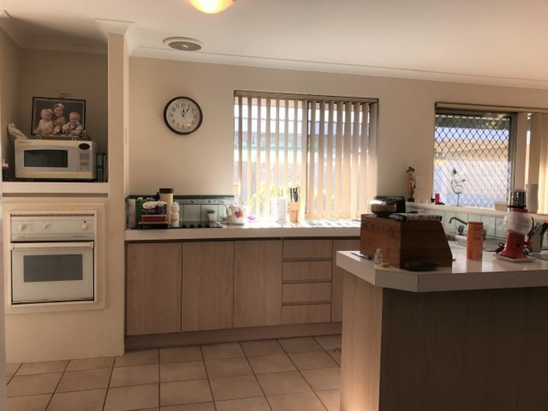 9 Palm Drive, Warnbro WA 6169