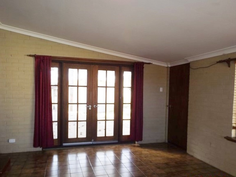 85 Dampier Drive, Golden Bay WA 6174