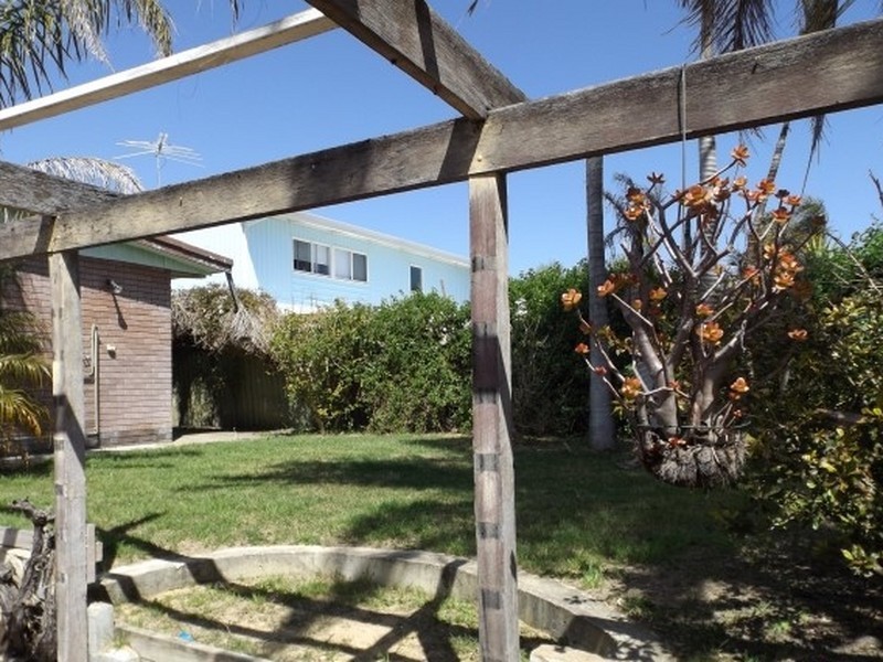 85 Dampier Drive, Golden Bay WA 6174