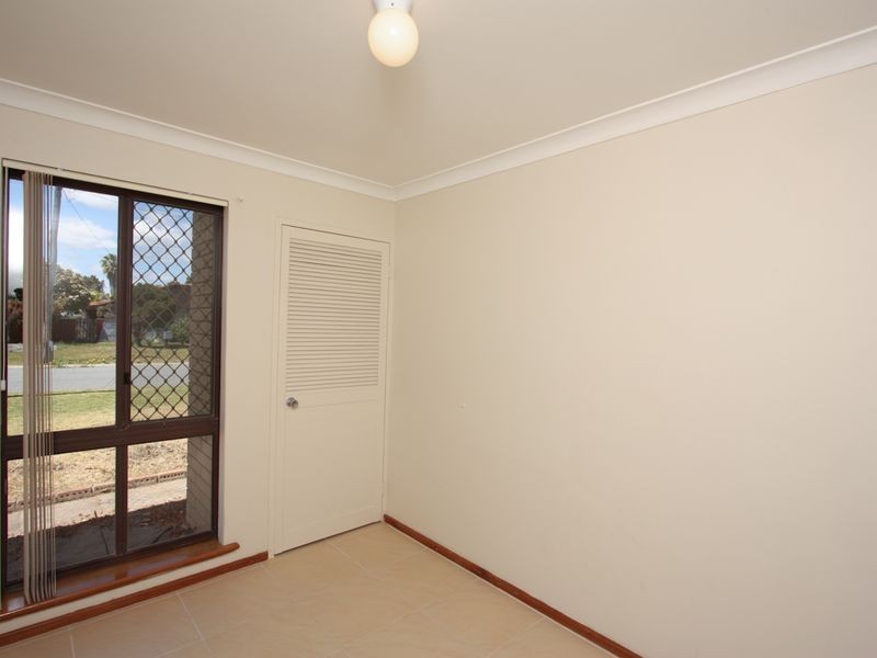 4 Legend Place, Cooloongup WA 6168