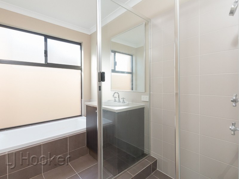 11 Sandy Terrace, Singleton WA 6175