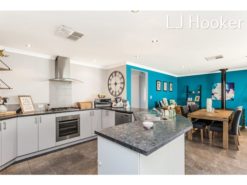 25 Yelbeni Loop, Baldivis WA 6171