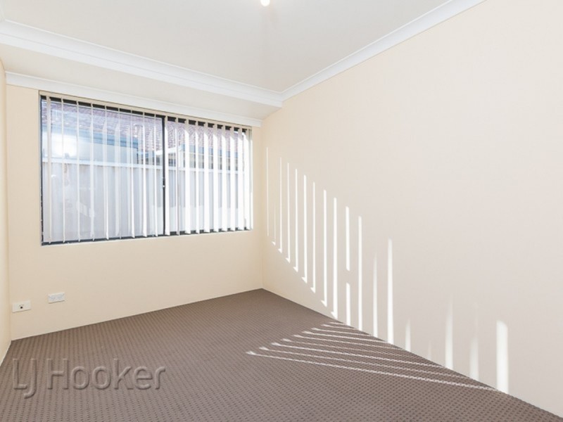 35 Pastrana Crescent, Port Kennedy WA 6172