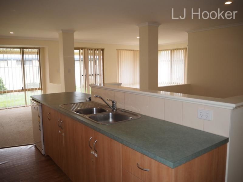 14 Bertholet Rise, Secret Harbour WA 6173