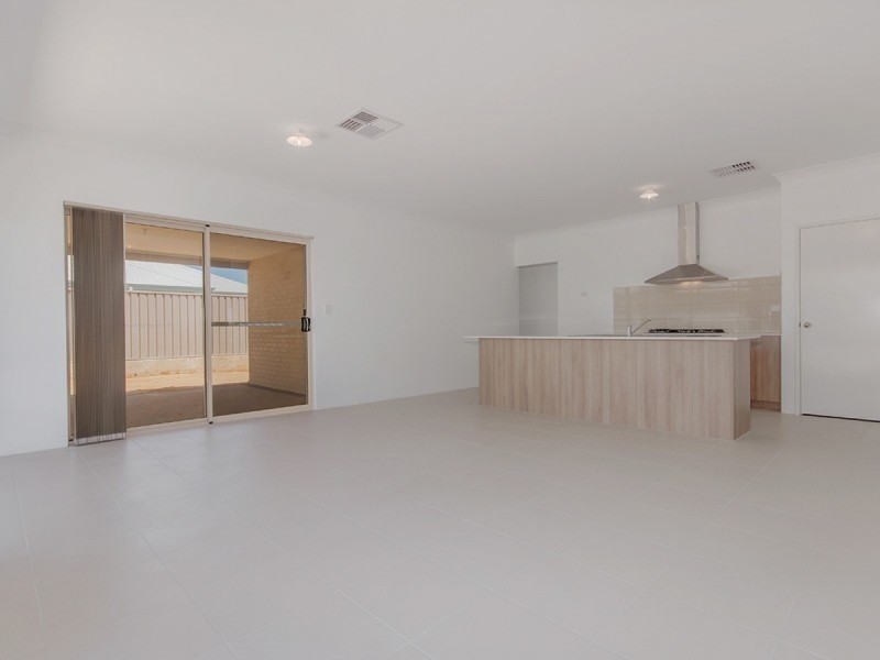 39 Tuscan Way, Karnup WA 6176