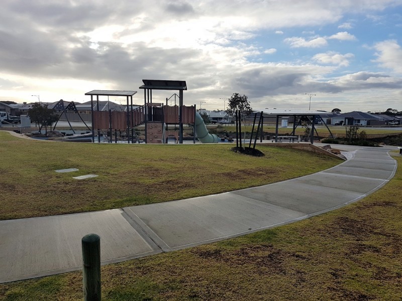 39 Tuscan Way, Karnup WA 6176