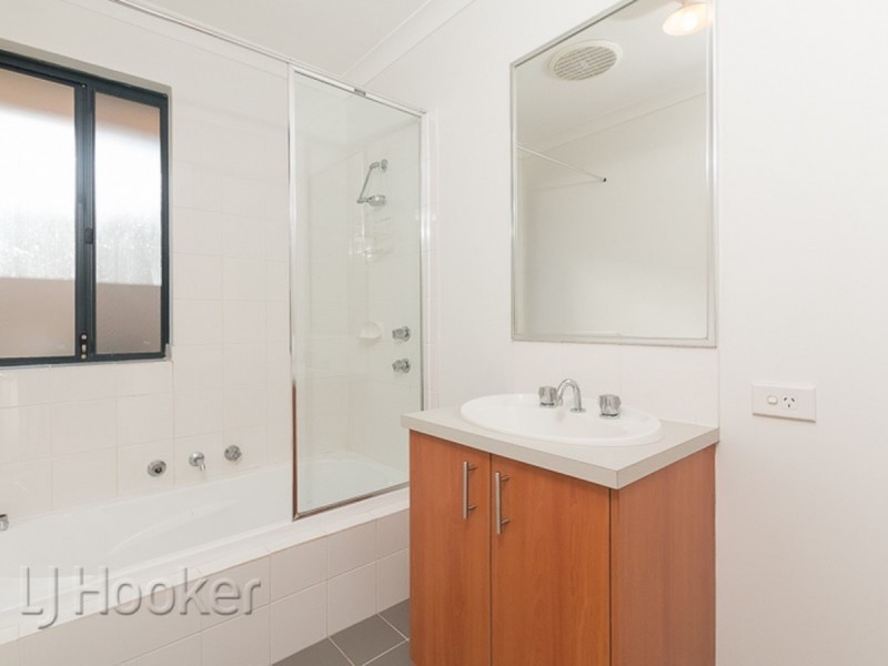 51A Peake Way, Medina WA 6167