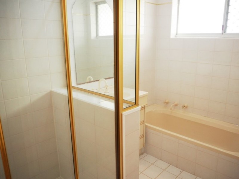 25 Okehampton Drive, Warnbro WA 6169