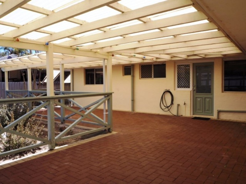 25 Okehampton Drive, Warnbro WA 6169