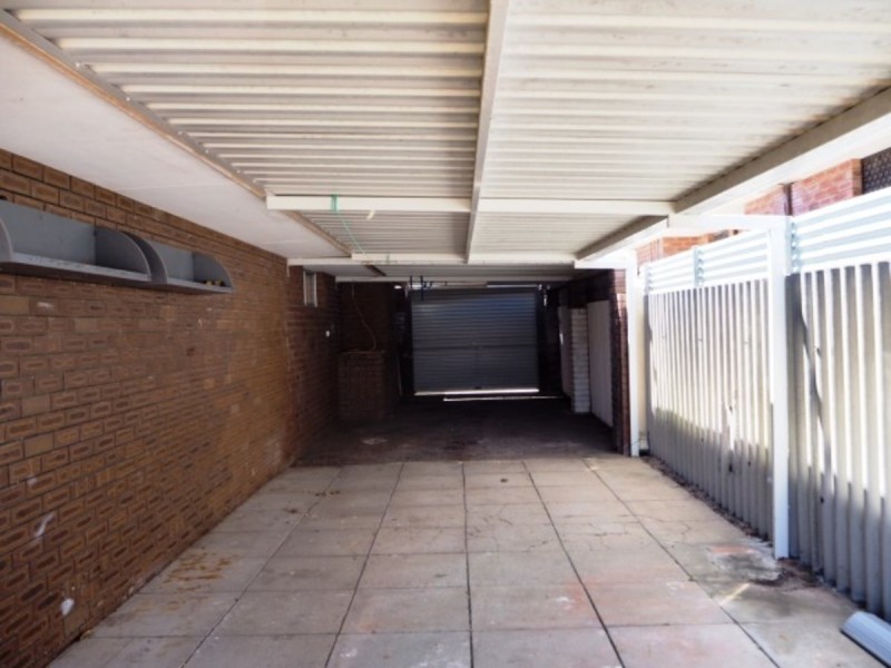 25 Okehampton Drive, Warnbro WA 6169