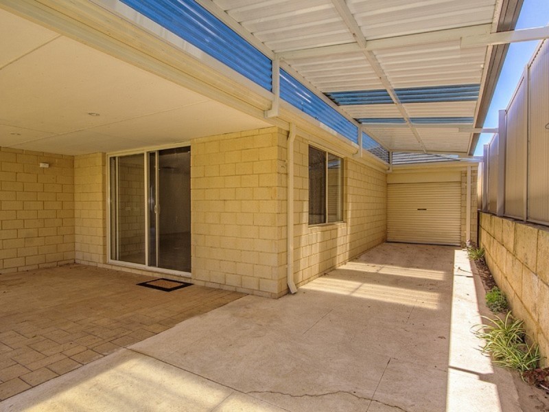 6 Ravenglass Crescent, Waikiki WA 6169