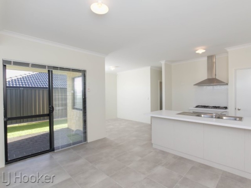146 Mornington Crescent, Wandi WA 6167