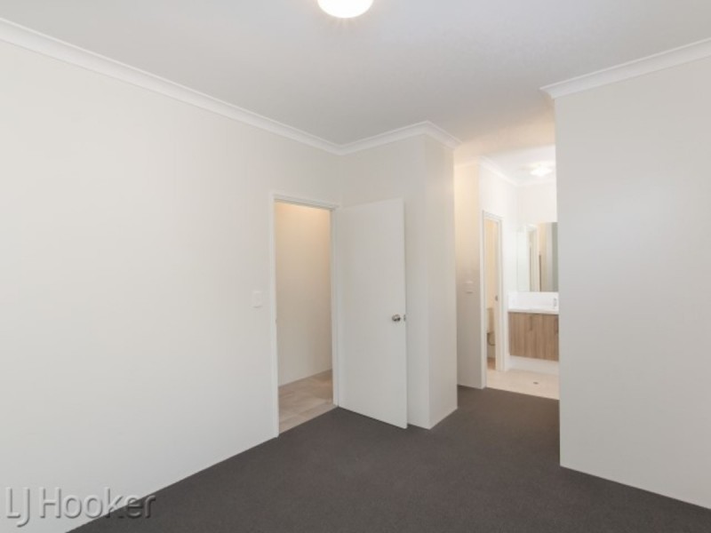 146 Mornington Crescent, Wandi WA 6167