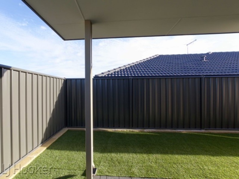 146 Mornington Crescent, Wandi WA 6167