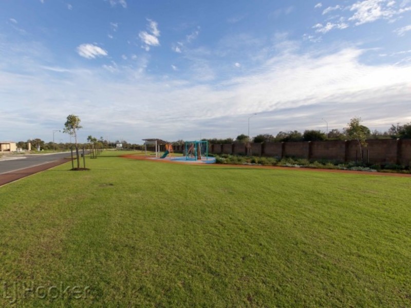 146 Mornington Crescent, Wandi WA 6167