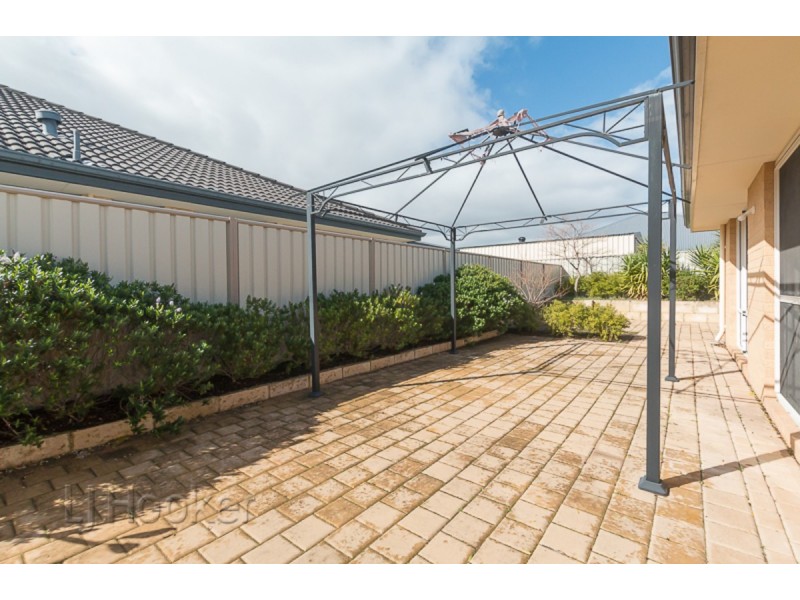 2 Bonaparte  Drive, Secret Harbour WA 6173