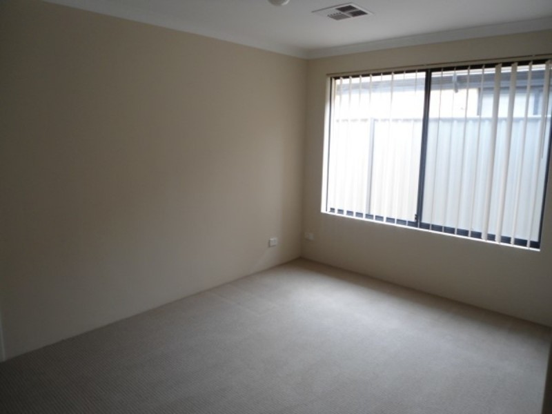 6 Renmark Road, Baldivis WA 6171