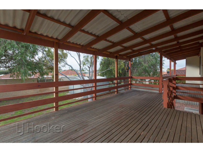 8 Pollard Way, Warnbro WA 6169