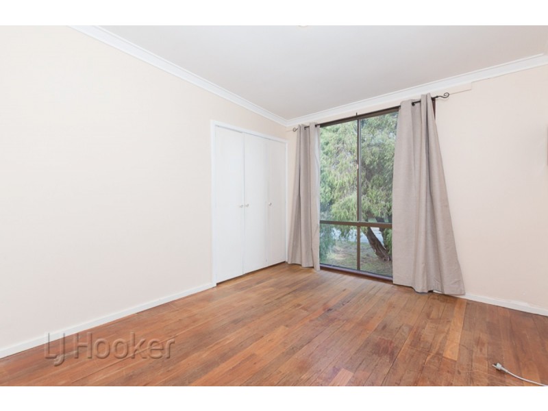 8 Pollard Way, Warnbro WA 6169