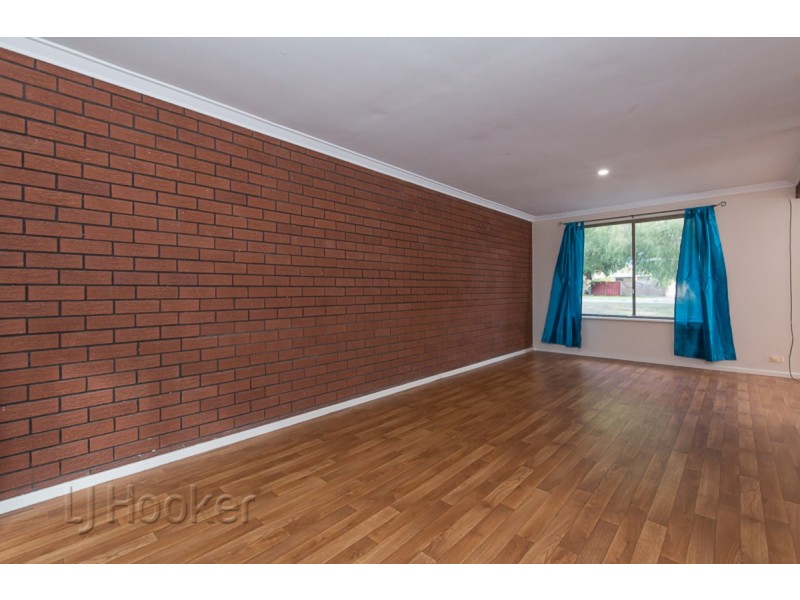 8 Pollard Way, Warnbro WA 6169