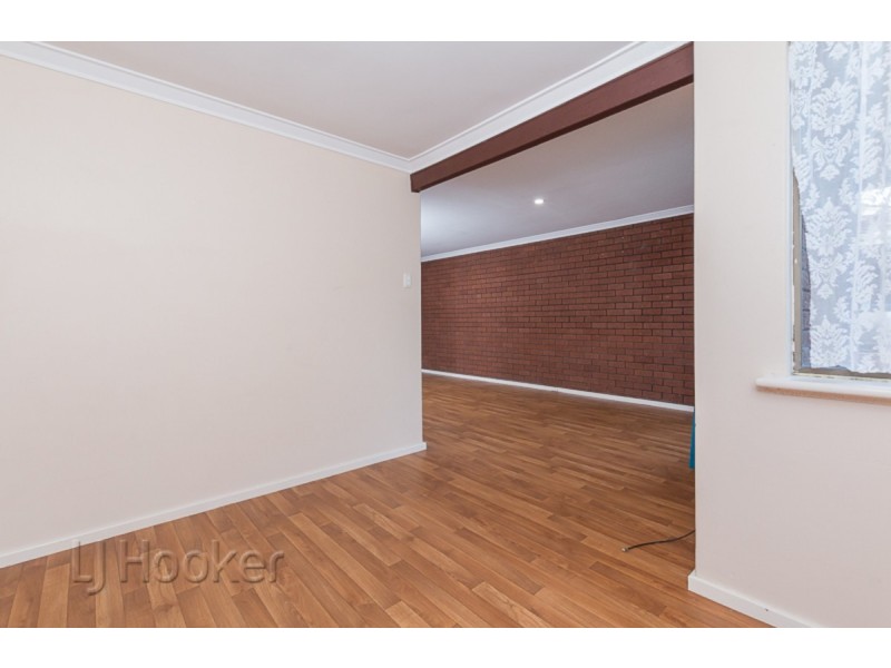 8 Pollard Way, Warnbro WA 6169