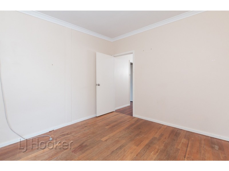 8 Pollard Way, Warnbro WA 6169