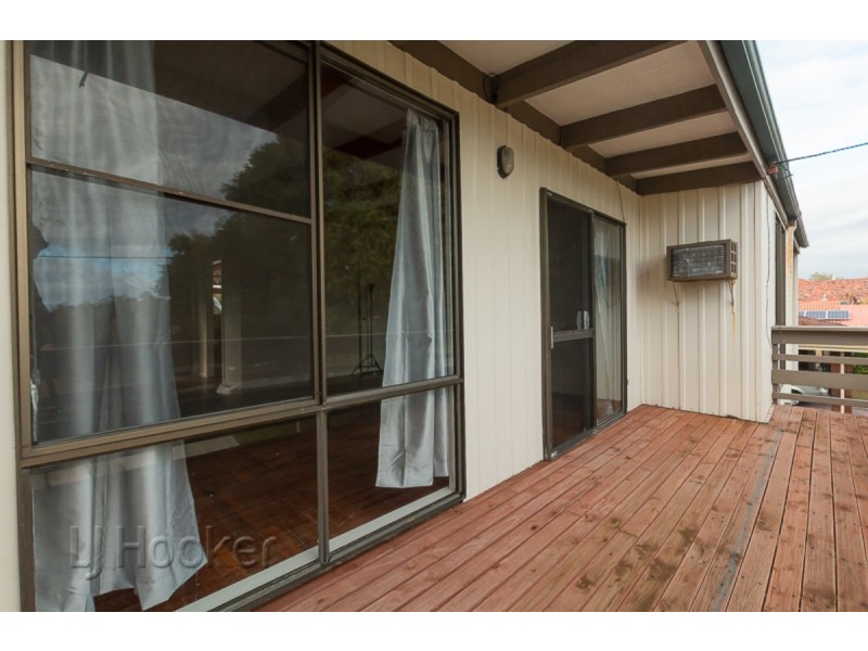 8 Pollard Way, Warnbro WA 6169