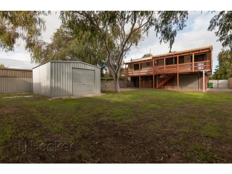 8 Pollard Way, Warnbro WA 6169