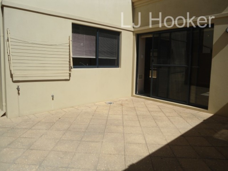 5C Hillman Street, Rockingham WA 6168