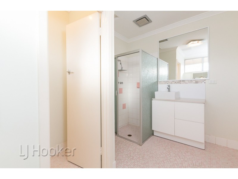 1/3 Read Street, Rockingham WA 6168