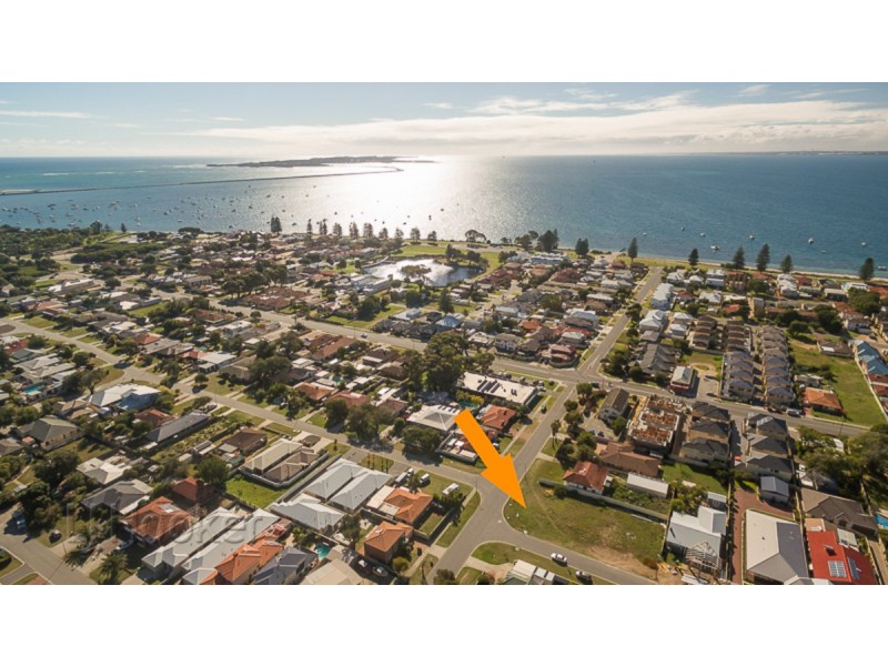 40 Saw Avenue, Rockingham WA 6168