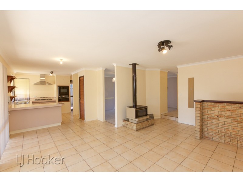 45 Noreena Avenue, Golden Bay WA 6174