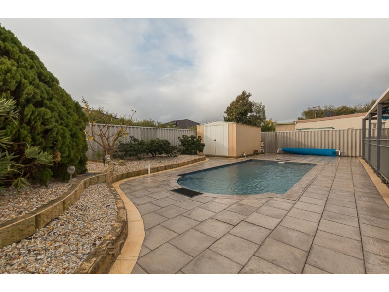 16 Mayflower Close, Port Kennedy WA 6172