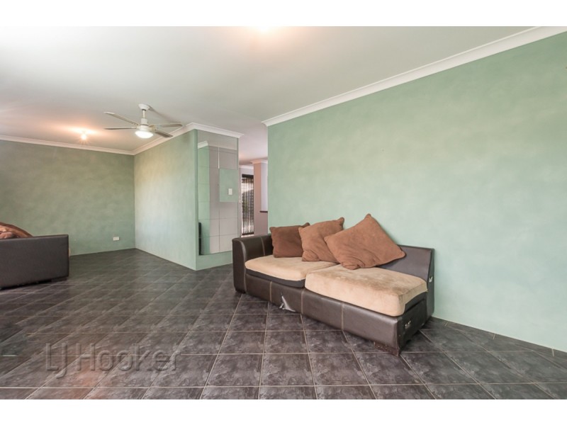 16 Mayflower Close, Port Kennedy WA 6172