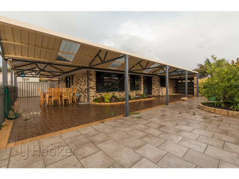 16 Mayflower Close, Port Kennedy WA 6172