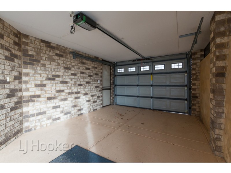 16 Mayflower Close, Port Kennedy WA 6172