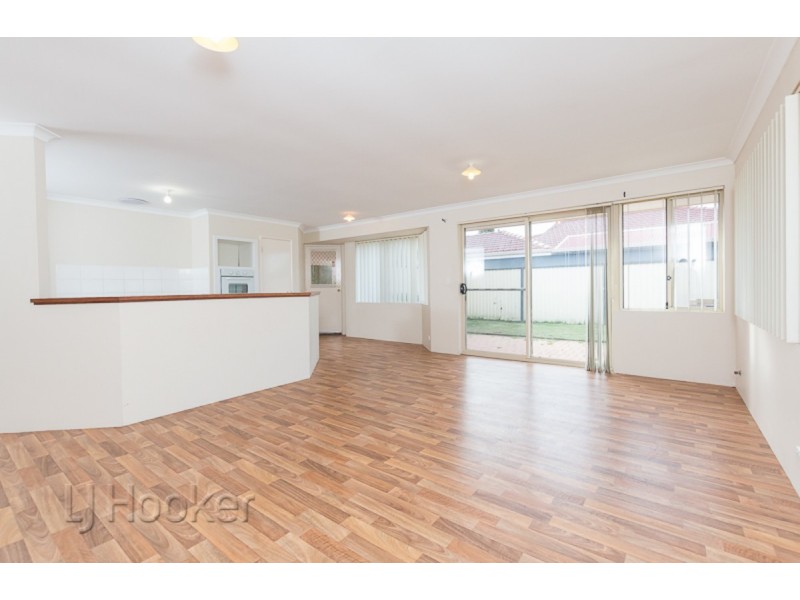 77 Parkland Drive, Warnbro WA 6169
